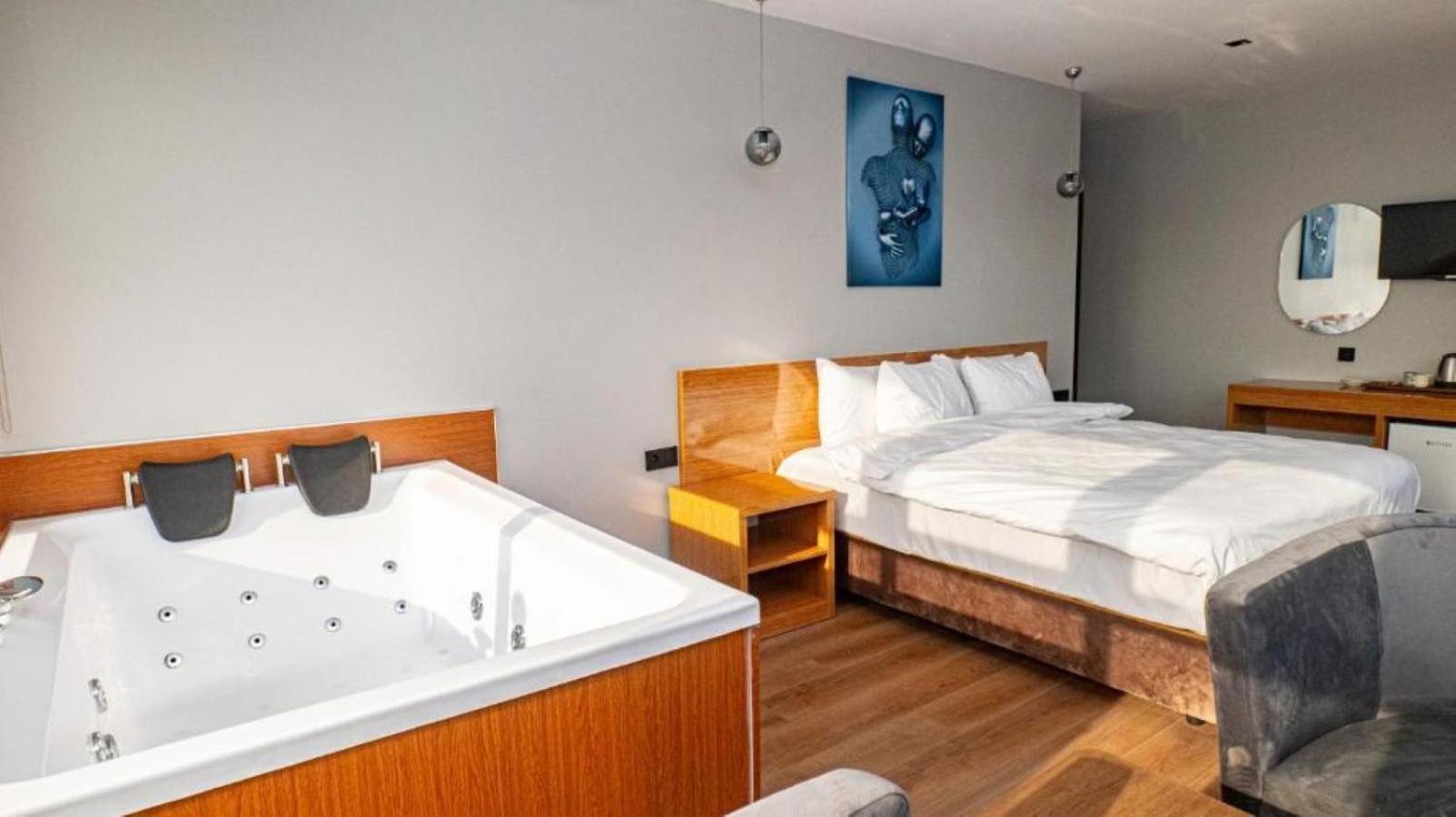 Elite Marmara Pansiyon Camlica Istambul Extérieur photo
